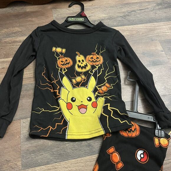 Pokémon Pikachu 2 Pc Pajama Set. Unisex. Size 8 Glow In The Dark. NEW - Picture 1 of 5